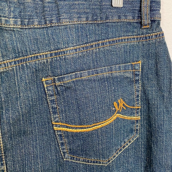 Tex by Max Azria NWOT • Dark Wash Jean Mini Skirt - Picture 10 of 12